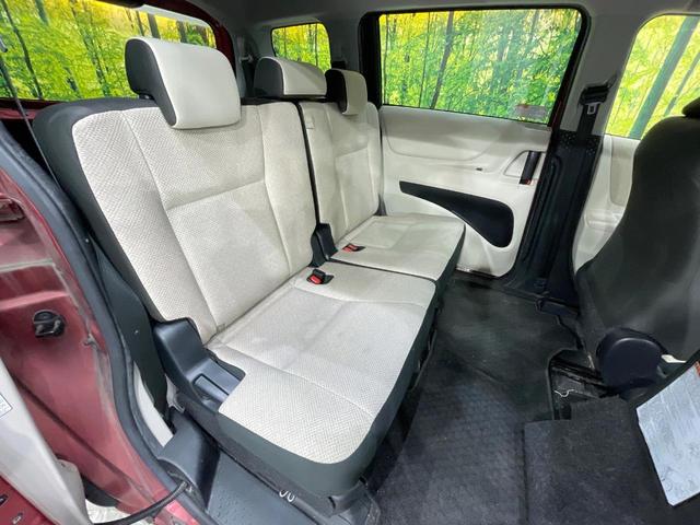 シエンタ ハイブリッドＸ　純正ナビ　衝突軽減装置　電動スライド　シートヒーター　バックカメラ　Ｂｌｕｅｔｏｏｔｈ　ＥＴＣ　ドラレコ　オートエアコン　キーレスエントリー　電動格納ドアミラー　ヘッドライトレベライザー（9枚目）