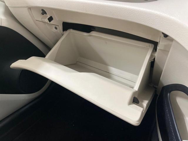 シエンタ ハイブリッドＸ　純正ナビ　衝突軽減装置　電動スライド　シートヒーター　バックカメラ　Ｂｌｕｅｔｏｏｔｈ　ＥＴＣ　ドラレコ　オートエアコン　キーレスエントリー　電動格納ドアミラー　ヘッドライトレベライザー（45枚目）