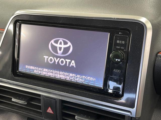 シエンタ ハイブリッドＧ　純正ナビ　両側電動スライドドア　衝突軽減装置　ＬＥＤヘッド　ＥＴＣ　Ｂｌｕｅｔｏｏｔｈ　バックカメラ　スマートキー　プッシュスタート　オートエアコン　電動格納ドアミラー　シートリフター（3枚目）