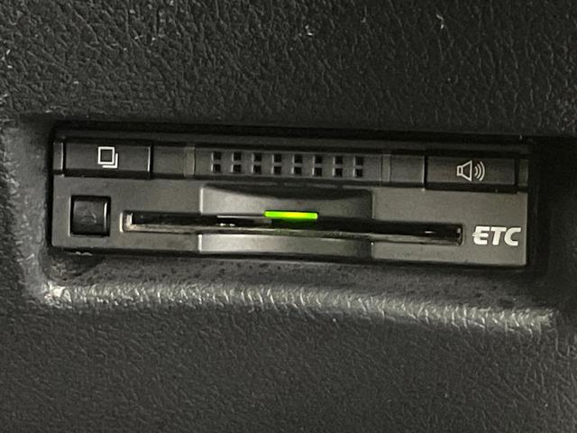 シエンタ ハイブリッドＧ　純正ナビ　両側電動スライドドア　衝突軽減装置　ＬＥＤヘッド　ＥＴＣ　Ｂｌｕｅｔｏｏｔｈ　バックカメラ　スマートキー　プッシュスタート　オートエアコン　電動格納ドアミラー　シートリフター（6枚目）