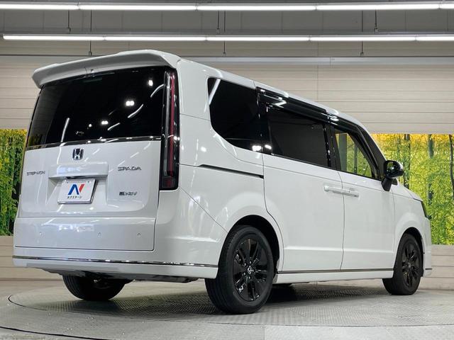 ステップワゴン ｅ：ＨＥＶスパーダ　純正１１．４型ナビ　後席モニター　両側電動スライド　ブラインドスポットモニター　ＥＴＣ　ドラレコ　Ｂｌｕｅｔｏｏｔｈ　フルセグＴＶ　ＬＥＤヘッド　アダプティブクルーズ　シートヒーター　電動リアゲート（17枚目）