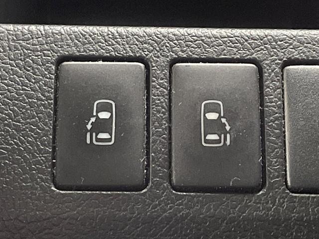 ヴォクシー Ｘ　Ｌエディション　純正ナビ　両側電動スライド　バックカメラ　禁煙車　ドラレコ　スマートキー　ＨＩＤヘッドライト　ビルトインＥＴＣ　オートライト　オートエアコン　Ｂｌｕｅｔｏｏｔｈ　フルセグＴＶ　電動格納ミラー（5枚目）