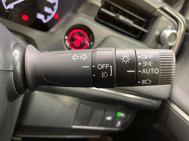 ヴェゼル e:HEV Z 純正9型ナビ 全周囲カメラ 衝突軽減 レーダークルーズ 禁煙車 電動リアゲート ハーフレザーシート ドラレコ コーナーセンサー スマートキー LEDヘッド 純正18インチアルミ オートハイビーム(26枚目)