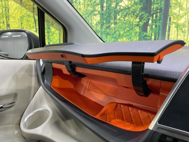 シエンタ G 純正ナビ バックカメラ 両側電動スライド ステアリングスイッチ 禁煙車 スマートキー ビルトインETC オートエアコン シートリフター アイドリングストップ ドライブレコーダー バニティミラー(38枚目)