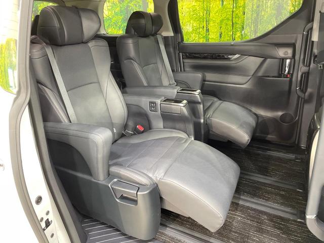 アルファード 2.5S Cパッケージ 純正ナビ サンルーフ 両側電動ドア バックカメラ 衝突被害軽減システム レーダークルーズ 禁煙車 電動リアゲート レザー調シート 前席シートエアコン コーナーセンサー スマートキー LEDヘッド(8枚目)