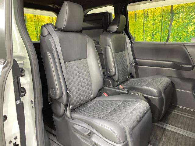 ヴォクシー Ｓ－Ｚ　純正１０．５型ナビ　全周囲カメラ　快適利便パッケージＨｉｇｈ　フリップダウンモニター　ユニバーサルステップ　ＢＳＭ　両側電動スライド　ＥＴＣ　　シートヒーター　ＬＥＤヘッドライト　ＬＥＤフォグランプ（9枚目）