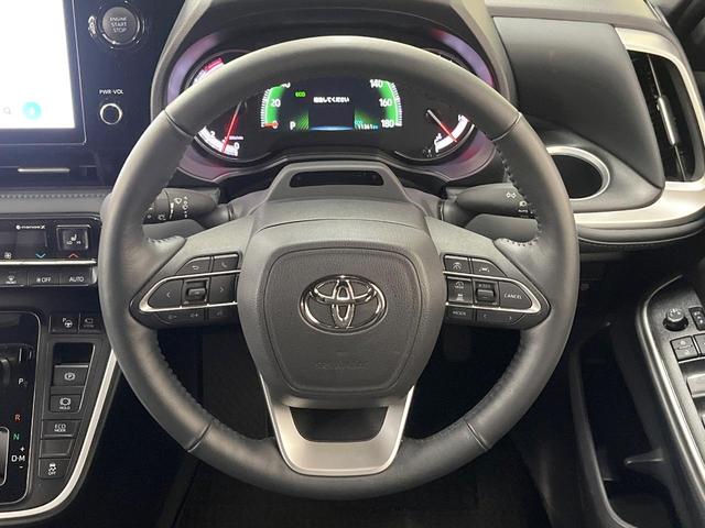 ヴォクシー Ｓ－Ｚ　純正１０．５型ナビ　全周囲カメラ　快適利便パッケージＨｉｇｈ　フリップダウンモニター　ユニバーサルステップ　ＢＳＭ　両側電動スライド　ＥＴＣ　　シートヒーター　ＬＥＤヘッドライト　ＬＥＤフォグランプ（12枚目）