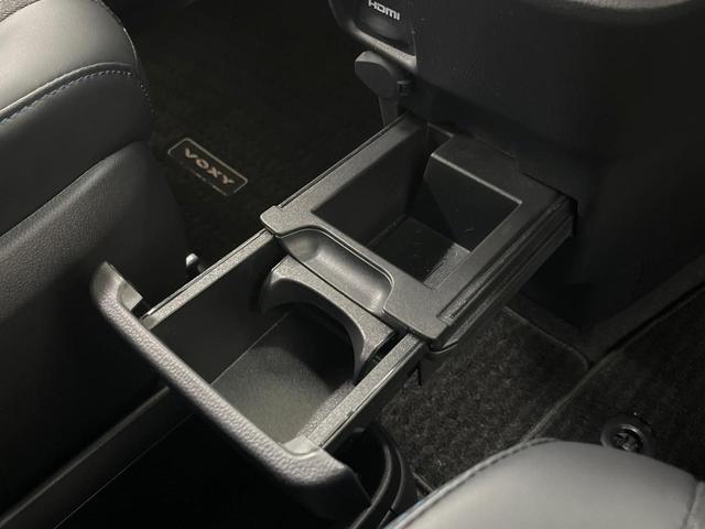 ヴォクシー Ｓ－Ｚ　純正１０．５型ナビ　全周囲カメラ　快適利便パッケージＨｉｇｈ　フリップダウンモニター　ユニバーサルステップ　ＢＳＭ　両側電動スライド　ＥＴＣ　　シートヒーター　ＬＥＤヘッドライト　ＬＥＤフォグランプ（51枚目）
