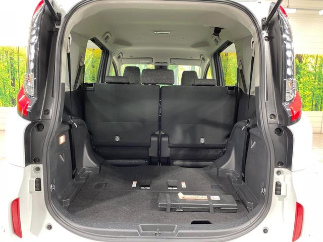 シエンタ ハイブリッドＺ　純正１０．５型ナビ　全周囲カメラ　衝突軽減　レーダークルーズ　禁煙車　コーナーセンサー　スマートキー　ＬＥＤヘッド　ビルトインＥＴＣ　オートハイビーム　車線逸脱警報　オートライト　オートエアコン（11枚目）