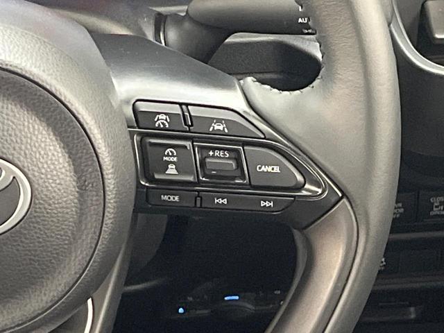 シエンタ ハイブリッドＺ　純正１０．５型ナビ　全周囲カメラ　衝突軽減　レーダークルーズ　禁煙車　コーナーセンサー　スマートキー　ＬＥＤヘッド　ビルトインＥＴＣ　オートハイビーム　車線逸脱警報　オートライト　オートエアコン（29枚目）