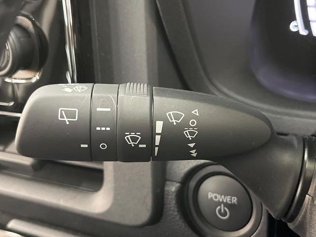 シエンタ ハイブリッドＺ　純正１０．５型ナビ　全周囲カメラ　衝突軽減　レーダークルーズ　禁煙車　コーナーセンサー　スマートキー　ＬＥＤヘッド　ビルトインＥＴＣ　オートハイビーム　車線逸脱警報　オートライト　オートエアコン（30枚目）