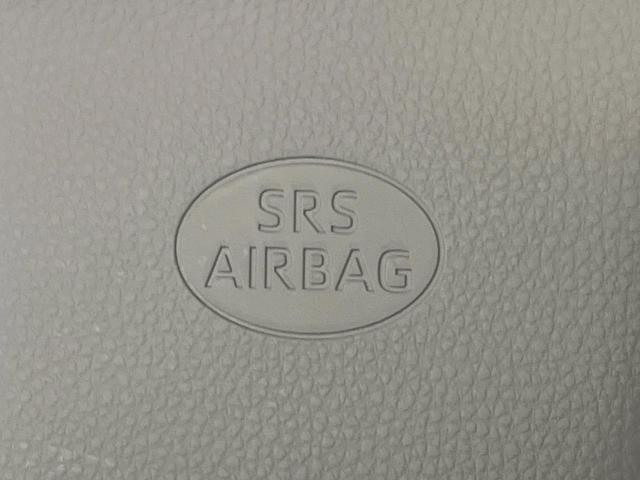 シエンタ ハイブリッドＺ　純正１０．５型ナビ　全周囲カメラ　衝突軽減　レーダークルーズ　禁煙車　コーナーセンサー　スマートキー　ＬＥＤヘッド　ビルトインＥＴＣ　オートハイビーム　車線逸脱警報　オートライト　オートエアコン（44枚目）