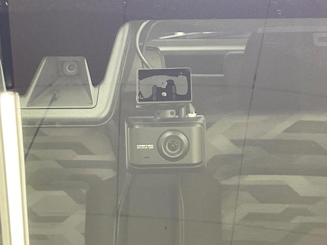 タフト Ｇターボ　ダーククロムベンチャー　タ―ボ　９型ＤＡ　衝突軽減装置　ガラスルーフ　ＬＥＤヘッド　アダプティブクルーズ　ドラレコ　ＥＴＣ　シートヒーター　フルセグＴＶ　バックカメラ　スマートキー　プッシュスタート　オートエアコン（4枚目）