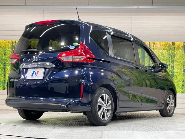 フリード+ G・ホンダセンシング SDナビ 後席モニター 衝突軽減 ETC バックカメラ 禁煙車 ハーフレザーシート スマートキー LEDヘッド フルセグ レーダークルーズ 純正15インチアルミ Bluetooth シートヒーター(17枚目)