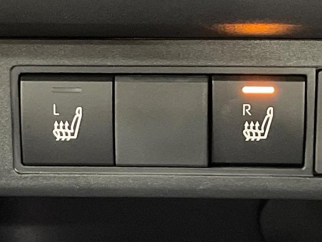 ヤリスクロス Ｚ　純正８型ＤＡ　全周囲カメラ　衝突軽減　レーダークルーズ　禁煙車　ハーフレザーシート　パワーシート　コーナーセンサー　スマートキー　ＬＥＤヘッド　ビルトインＥＴＣ　純正１８インチアルミ　オートハイビーム（5枚目）