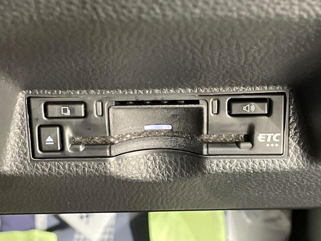 ヤリスクロス Ｚ　純正８型ＤＡ　全周囲カメラ　衝突軽減　レーダークルーズ　禁煙車　ハーフレザーシート　パワーシート　コーナーセンサー　スマートキー　ＬＥＤヘッド　ビルトインＥＴＣ　純正１８インチアルミ　オートハイビーム（6枚目）