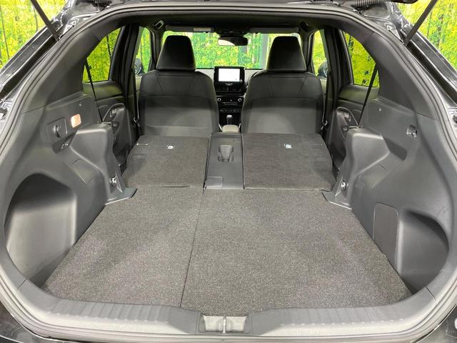 ヤリスクロス Ｚ　純正８型ＤＡ　全周囲カメラ　衝突軽減　レーダークルーズ　禁煙車　ハーフレザーシート　パワーシート　コーナーセンサー　スマートキー　ＬＥＤヘッド　ビルトインＥＴＣ　純正１８インチアルミ　オートハイビーム（10枚目）