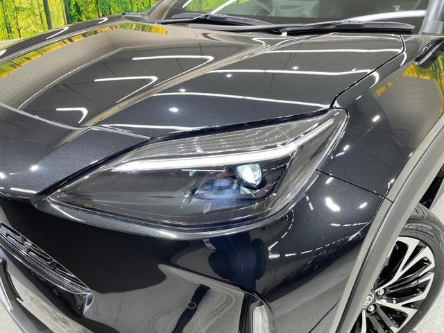 ヤリスクロス Ｚ　純正８型ＤＡ　全周囲カメラ　衝突軽減　レーダークルーズ　禁煙車　ハーフレザーシート　パワーシート　コーナーセンサー　スマートキー　ＬＥＤヘッド　ビルトインＥＴＣ　純正１８インチアルミ　オートハイビーム（12枚目）