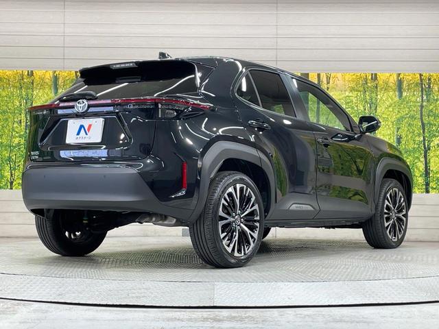 ヤリスクロス Ｚ　純正８型ＤＡ　全周囲カメラ　衝突軽減　レーダークルーズ　禁煙車　ハーフレザーシート　パワーシート　コーナーセンサー　スマートキー　ＬＥＤヘッド　ビルトインＥＴＣ　純正１８インチアルミ　オートハイビーム（17枚目）