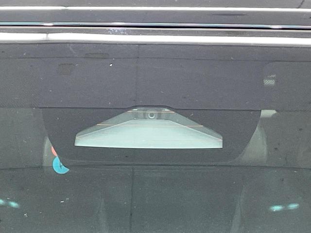 ヤリスクロス Ｚ　純正８型ＤＡ　全周囲カメラ　衝突軽減　レーダークルーズ　禁煙車　ハーフレザーシート　パワーシート　コーナーセンサー　スマートキー　ＬＥＤヘッド　ビルトインＥＴＣ　純正１８インチアルミ　オートハイビーム（24枚目）