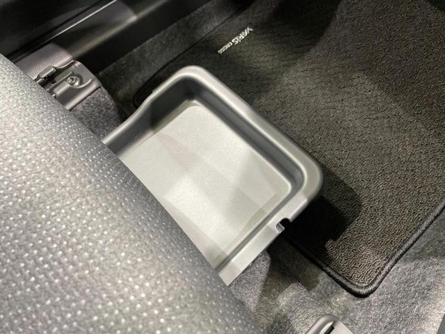 ヤリスクロス Ｚ　純正８型ＤＡ　全周囲カメラ　衝突軽減　レーダークルーズ　禁煙車　ハーフレザーシート　パワーシート　コーナーセンサー　スマートキー　ＬＥＤヘッド　ビルトインＥＴＣ　純正１８インチアルミ　オートハイビーム（44枚目）