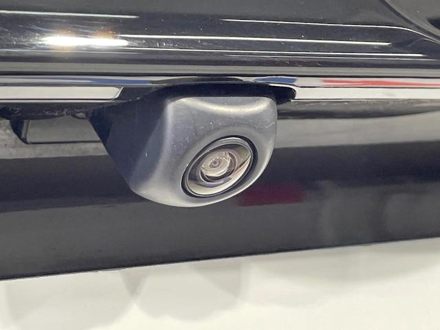 ヤリスクロス Ｚ　純正８型ＤＡ　全周囲カメラ　衝突軽減　レーダークルーズ　禁煙車　ハーフレザーシート　パワーシート　コーナーセンサー　スマートキー　ＬＥＤヘッド　ビルトインＥＴＣ　純正１８インチアルミ　オートハイビーム（51枚目）