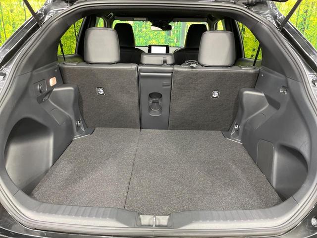 ヤリスクロス Ｚ　純正８型ＤＡ　全周囲カメラ　衝突軽減　レーダークルーズ　禁煙車　ハーフレザーシート　パワーシート　コーナーセンサー　スマートキー　ＬＥＤヘッド　ビルトインＥＴＣ　純正１８インチアルミ　オートハイビーム（54枚目）