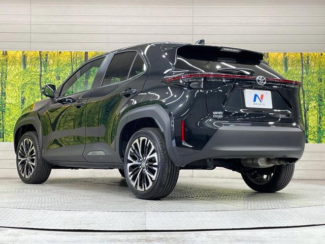 ヤリスクロス Ｚ　純正８型ＤＡ　全周囲カメラ　衝突軽減　レーダークルーズ　禁煙車　ハーフレザーシート　パワーシート　コーナーセンサー　スマートキー　ＬＥＤヘッド　ビルトインＥＴＣ　純正１８インチアルミ　オートハイビーム（68枚目）