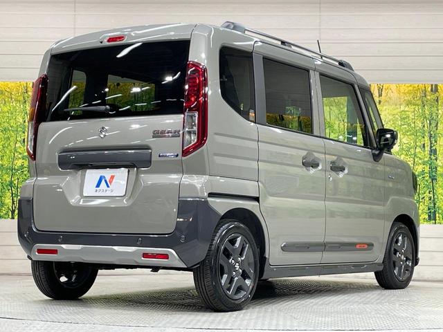 スペーシアギア ハイブリッドＸＺ　届出済未使用車　純正９型ナビ　両側電動ドア　全周囲カメラ　衝突軽減　コーナーセンサー　スマートキー　ＬＥＤヘッド　純正１４インチアルミ　オートハイビーム　車線逸脱警報　オートライト　オートエアコン（17枚目）