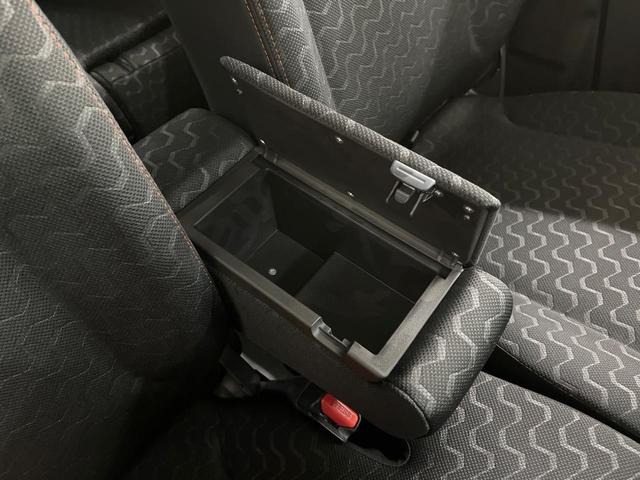 スペーシアギア ハイブリッドＸＺ　届出済未使用車　純正９型ナビ　両側電動ドア　全周囲カメラ　衝突軽減　コーナーセンサー　スマートキー　ＬＥＤヘッド　純正１４インチアルミ　オートハイビーム　車線逸脱警報　オートライト　オートエアコン（42枚目）