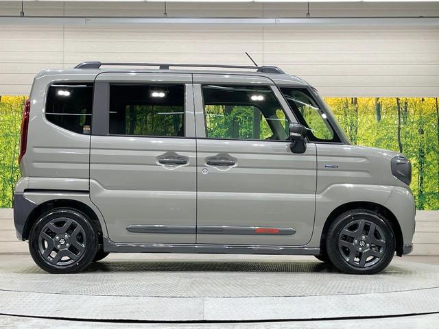 スペーシアギア ハイブリッドＸＺ　届出済未使用車　純正９型ナビ　両側電動ドア　全周囲カメラ　衝突軽減　コーナーセンサー　スマートキー　ＬＥＤヘッド　純正１４インチアルミ　オートハイビーム　車線逸脱警報　オートライト　オートエアコン（69枚目）