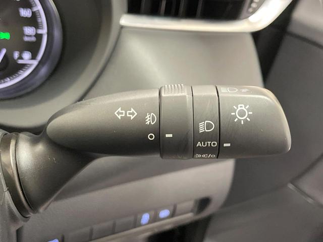 ハリアー Ｇ　純正８型ＤＡ　衝突軽減装置　レーダークルーズ　ＬＥＤヘッドライト　ＥＴＣ　Ｂｌｕｅｔｏｏｔｈ　バックカメラ　電動リアゲート　オートホールド　電動パーキング　オートエアコン　純正１８インチアルミホイール（27枚目）