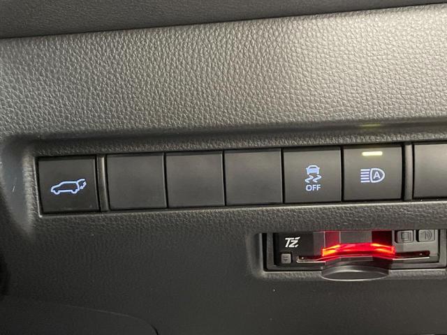 ハリアー Ｇ　純正８型ＤＡ　衝突軽減装置　レーダークルーズ　ＬＥＤヘッドライト　ＥＴＣ　Ｂｌｕｅｔｏｏｔｈ　バックカメラ　電動リアゲート　オートホールド　電動パーキング　オートエアコン　純正１８インチアルミホイール（57枚目）