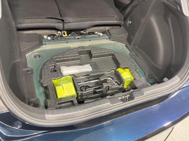 カローラスポーツ ハイブリッドＧ　Ｚ　ＳＤナビ　バックカメラ　衝突被害軽減システム　レーダークルーズ　禁煙車　コーナーセンサー　スマートキー　ＬＥＤヘッド　ビルトインＥＴＣ　純正１８インチアルミ　オートハイビーム　車線逸脱警報（55枚目）