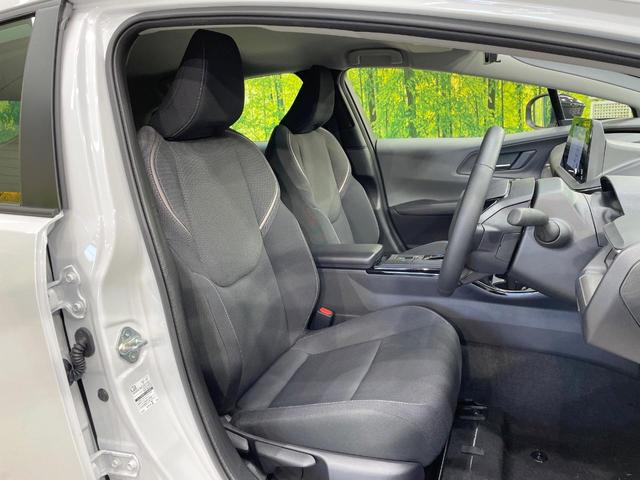 プリウス Ｇ　純正８型ＤＡ　レーダークルーズ　ブラインドスポットモニター　１９インチアルミ　衝突軽減装置　ＬＥＤヘッド　ＥＴＣ　Ｂｌｕｅｔｏｏｔｈ　シートヒーター　オートエアコン　スマートキー　プッシュスタート（8枚目）