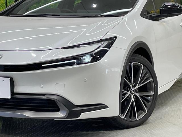 プリウス Ｇ　純正８型ＤＡ　レーダークルーズ　ブラインドスポットモニター　１９インチアルミ　衝突軽減装置　ＬＥＤヘッド　ＥＴＣ　Ｂｌｕｅｔｏｏｔｈ　シートヒーター　オートエアコン　スマートキー　プッシュスタート（12枚目）