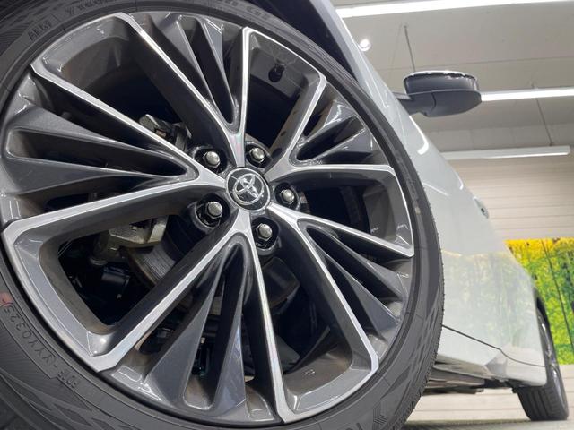 プリウス Ｇ　純正８型ＤＡ　レーダークルーズ　ブラインドスポットモニター　１９インチアルミ　衝突軽減装置　ＬＥＤヘッド　ＥＴＣ　Ｂｌｕｅｔｏｏｔｈ　シートヒーター　オートエアコン　スマートキー　プッシュスタート（13枚目）