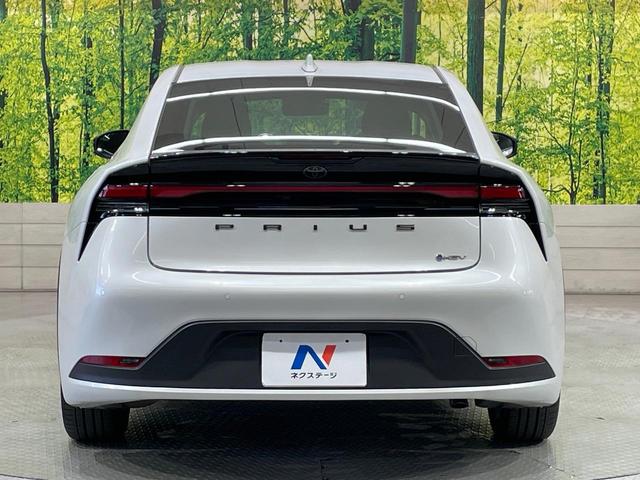 プリウス Ｇ　純正８型ＤＡ　レーダークルーズ　ブラインドスポットモニター　１９インチアルミ　衝突軽減装置　ＬＥＤヘッド　ＥＴＣ　Ｂｌｕｅｔｏｏｔｈ　シートヒーター　オートエアコン　スマートキー　プッシュスタート（15枚目）