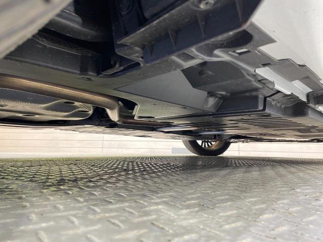 プリウス Ｇ　純正８型ＤＡ　レーダークルーズ　ブラインドスポットモニター　１９インチアルミ　衝突軽減装置　ＬＥＤヘッド　ＥＴＣ　Ｂｌｕｅｔｏｏｔｈ　シートヒーター　オートエアコン　スマートキー　プッシュスタート（22枚目）