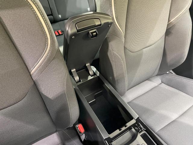 プリウス Ｇ　純正８型ＤＡ　レーダークルーズ　ブラインドスポットモニター　１９インチアルミ　衝突軽減装置　ＬＥＤヘッド　ＥＴＣ　Ｂｌｕｅｔｏｏｔｈ　シートヒーター　オートエアコン　スマートキー　プッシュスタート（50枚目）