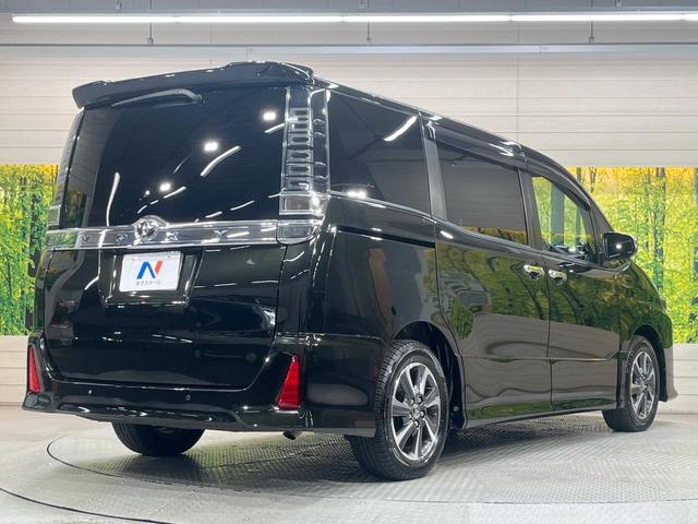 ヴォクシー ＺＳ　煌ＩＩＩ　純正９型ナビ　両側電動ドア　バックカメラ　衝突被害軽減システム　禁煙車　ドラレコ　スマートキー　ＬＥＤヘッド　ビルトインＥＴＣ　クルコン　純正１６インチアルミ　オートライト　デュアルエアコン（17枚目）