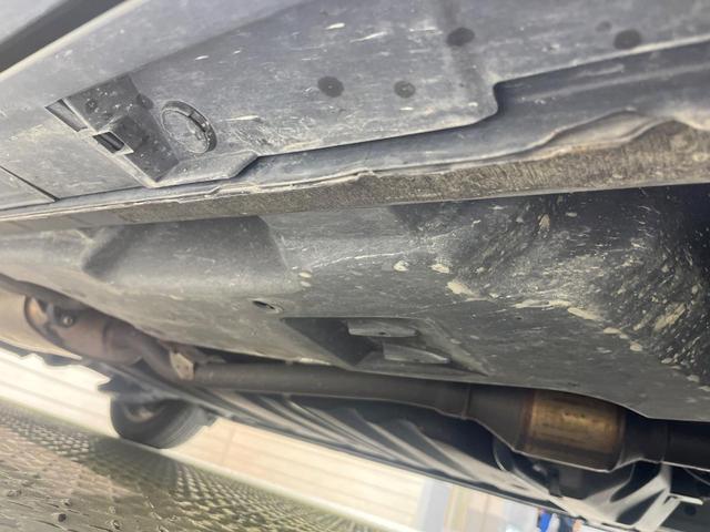 ヴォクシー ＺＳ　煌ＩＩＩ　純正９型ナビ　両側電動ドア　バックカメラ　衝突被害軽減システム　禁煙車　ドラレコ　スマートキー　ＬＥＤヘッド　ビルトインＥＴＣ　クルコン　純正１６インチアルミ　オートライト　デュアルエアコン（23枚目）