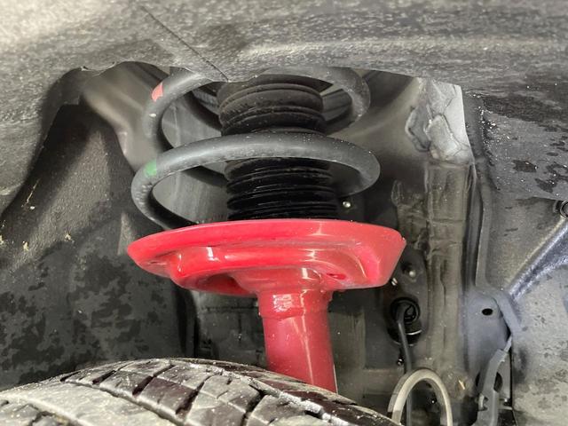 ＲＡＶ４ ハイブリッドアドベンチャー　オフロードパッケージＩＩ　純正１０．５型ナビ　４ＷＤ　バックカメラ　衝突軽減　レーダークルーズ　禁煙車　電動リアゲート　ハーフレザーシート　パワーシート　コーナーセンサー　スマートキー　ＬＥＤヘッド　ビルトインＥＴＣ（20枚目）