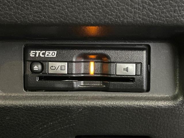 スペーシアギア ハイブリッドＸＺ　純正９型ナビ　両側電動ドア　全周囲カメラ　衝突軽減　レーダークルーズ　禁煙車　ドラレコ　コーナーセンサー　スマートキー　ＬＥＤヘッド　ルーフレール　ビルトインＥＴＣ　純正１４インチアルミ　オートライト（7枚目）