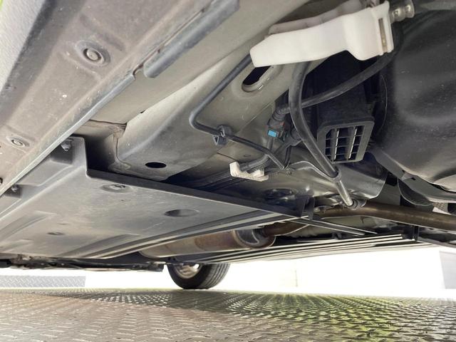 スイフト ハイブリッドＭＬ　ＳＤナビ　バックカメラ　衝突被害軽減システム　禁煙車　シートヒーター　ドラレコ　スマートキー　ＬＥＤヘッド　ＥＴＣ　オートライト　オートエアコン　Ｂｌｕｅｔｏｏｔｈ　ＣＤ（21枚目）