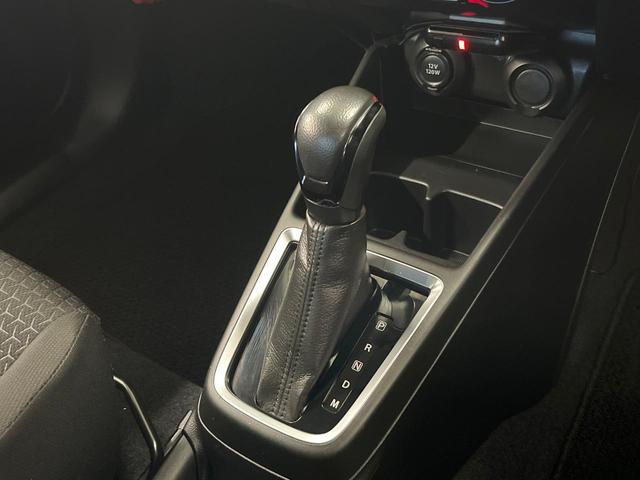 スイフト ハイブリッドＭＬ　ＳＤナビ　バックカメラ　衝突被害軽減システム　禁煙車　シートヒーター　ドラレコ　スマートキー　ＬＥＤヘッド　ＥＴＣ　オートライト　オートエアコン　Ｂｌｕｅｔｏｏｔｈ　ＣＤ（32枚目）