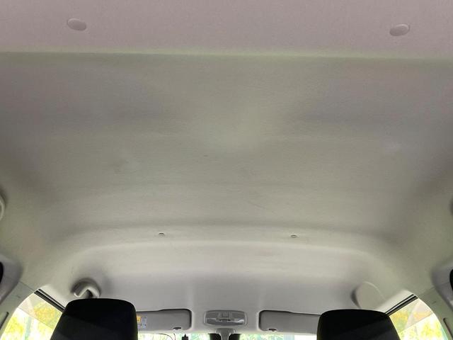 スイフト ハイブリッドＭＬ　ＳＤナビ　バックカメラ　衝突被害軽減システム　禁煙車　シートヒーター　ドラレコ　スマートキー　ＬＥＤヘッド　ＥＴＣ　オートライト　オートエアコン　Ｂｌｕｅｔｏｏｔｈ　ＣＤ（49枚目）