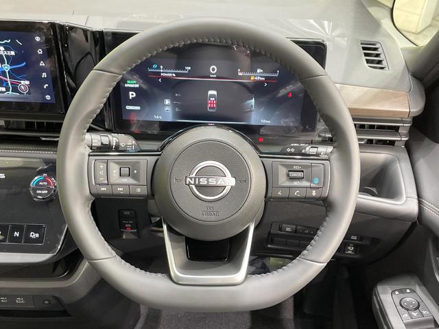 セレナ ｅ－パワー　ハイウェイスターＶ　登録済未使用車　純正１２型ナビ　アラウンドビューモニター　レーダークルーズ　コーナーセンサー　スマートキー　ＬＥＤヘッド　ＥＴＣ２．０　純正１６インチアルミ　オートハイビーム　車線逸脱警報（12枚目）