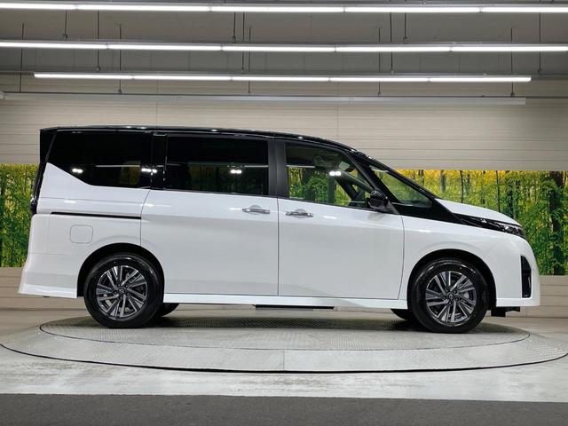 セレナ ｅ－パワー　ハイウェイスターＶ　登録済未使用車　純正１２型ナビ　アラウンドビューモニター　レーダークルーズ　コーナーセンサー　スマートキー　ＬＥＤヘッド　ＥＴＣ２．０　純正１６インチアルミ　オートハイビーム　車線逸脱警報（62枚目）