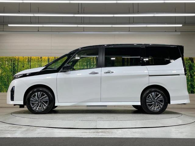 セレナ ｅ－パワー　ハイウェイスターＶ　登録済未使用車　純正１２型ナビ　アラウンドビューモニター　レーダークルーズ　コーナーセンサー　スマートキー　ＬＥＤヘッド　ＥＴＣ２．０　純正１６インチアルミ　オートハイビーム　車線逸脱警報（64枚目）